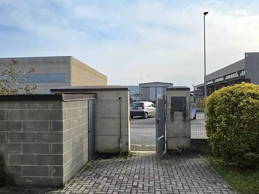 Immagine 10 di Capannone industriale in vendita  in Via Galileo Galilei 14 a Sissa Trecasali