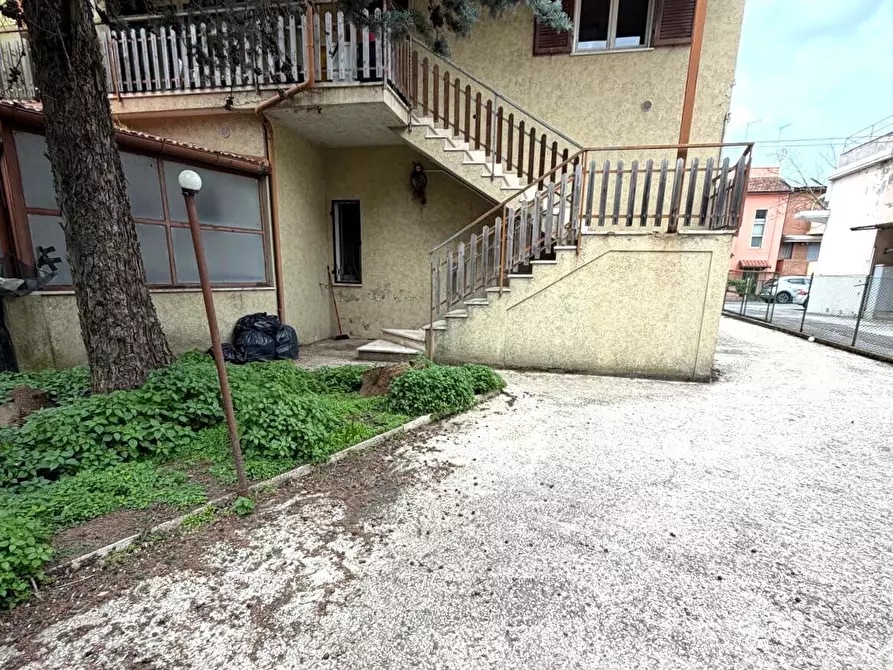 Immagine 2 di Appartamento in vendita  in Viale IV Novembre 85 a Senigallia