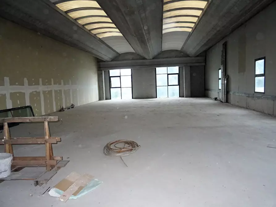 Immagine 3 di Attività artigianale in vendita  a Corinaldo