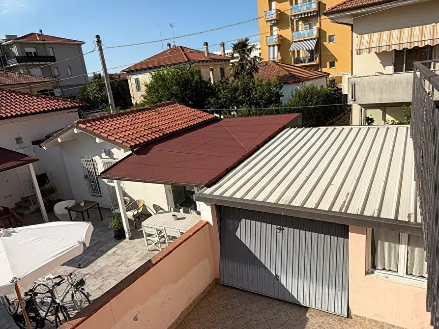 Immagine 53 di Casa trifamiliare in vendita  a Senigallia