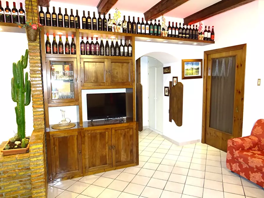 Immagine 12 di Rustico / casale in vendita  a Ostra Vetere