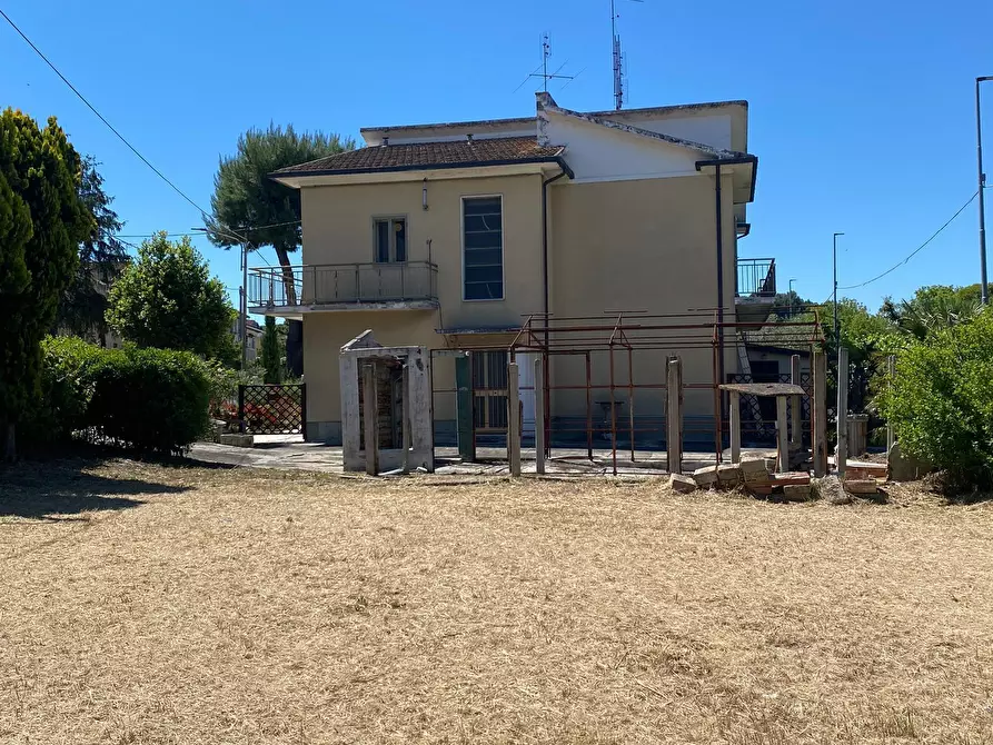 Immagine 34 di Casa bifamiliare in vendita  a Senigallia