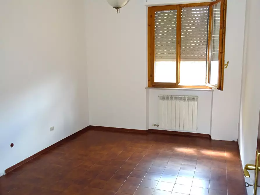 Immagine 10 di Quadrilocale in vendita  a Serra De' Conti