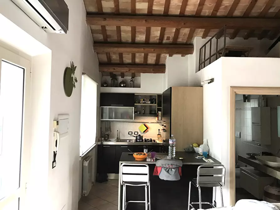 Immagine 4 di Casa trifamiliare in vendita  a Senigallia