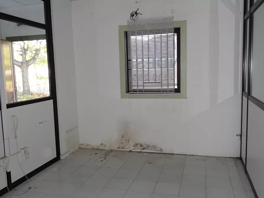 Immagine 17 di Attività artigianale in vendita  a Monte Porzio