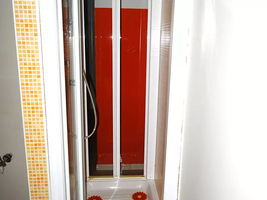 Immagine 20 di Ufficio in vendita  a Senigallia