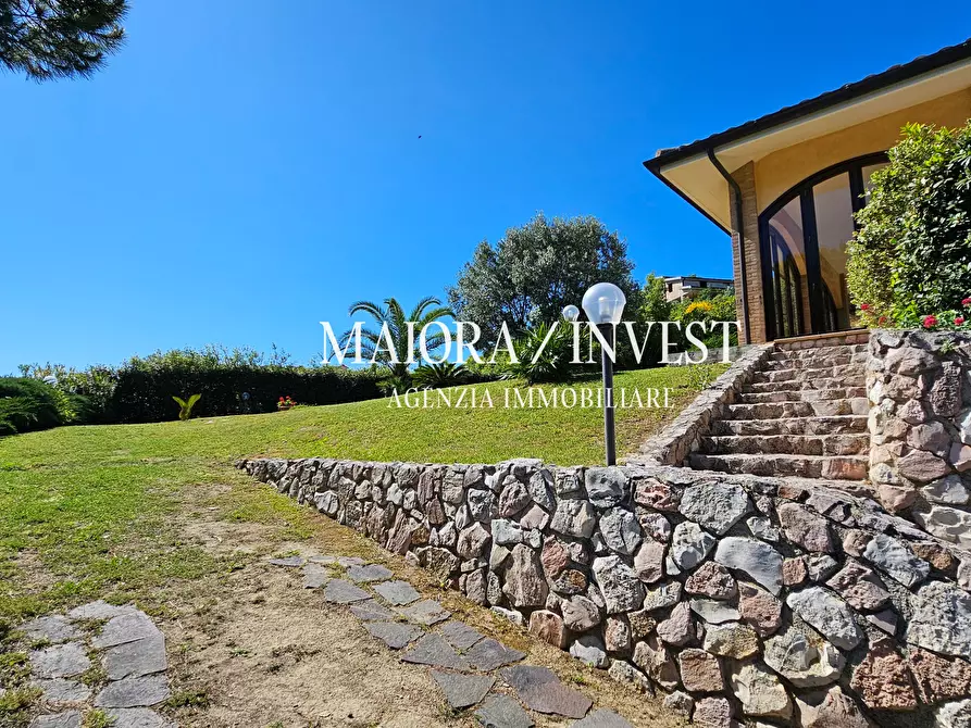 Immagine 45 di Villa in vendita  a Acquaviva Picena