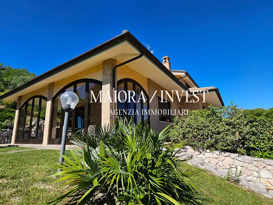 Immagine 6 di Villa in vendita  a Acquaviva Picena