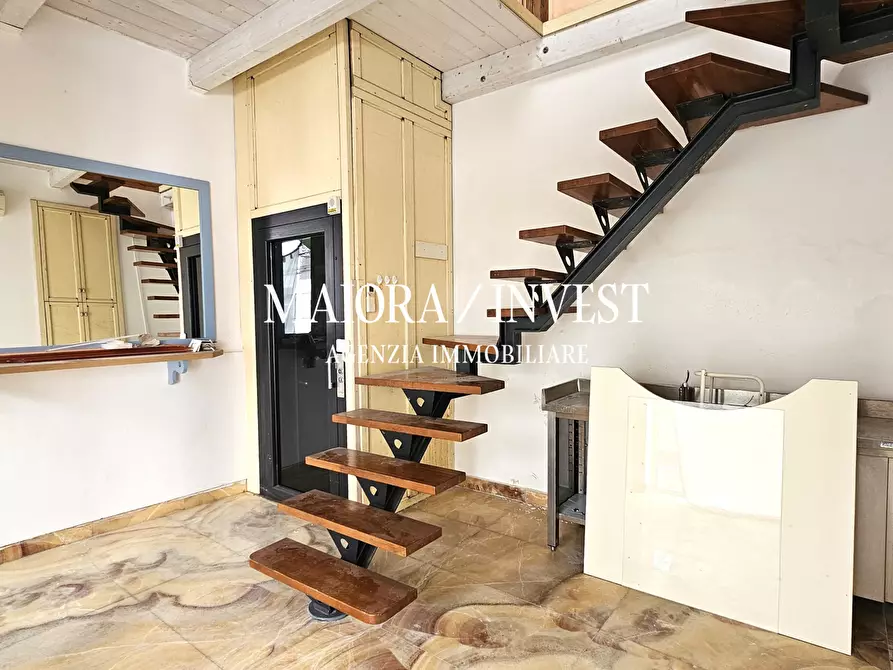 Immagine 11 di Locale commerciale in vendita  a San Benedetto Del Tronto