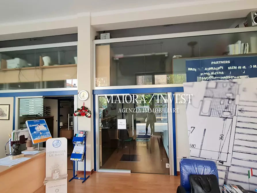 Immagine 5 di Locale commerciale in vendita  in Via Metauro a San Benedetto Del Tronto