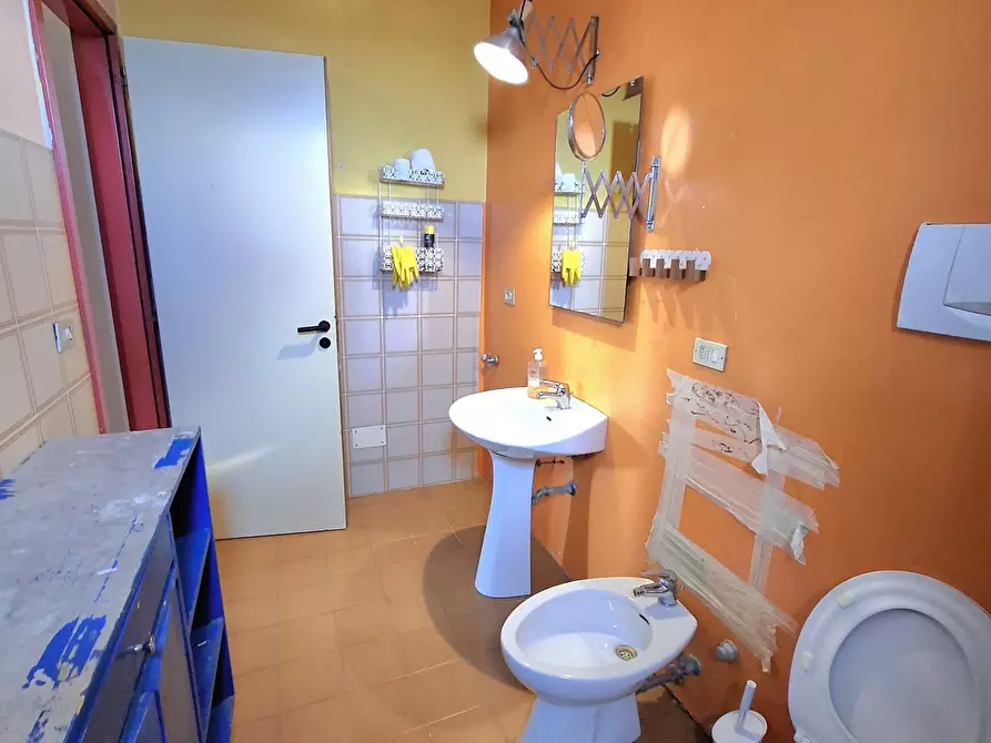 Immagine 14 di Trilocale in vendita  in Via della Costituzione 18A a Rovigo