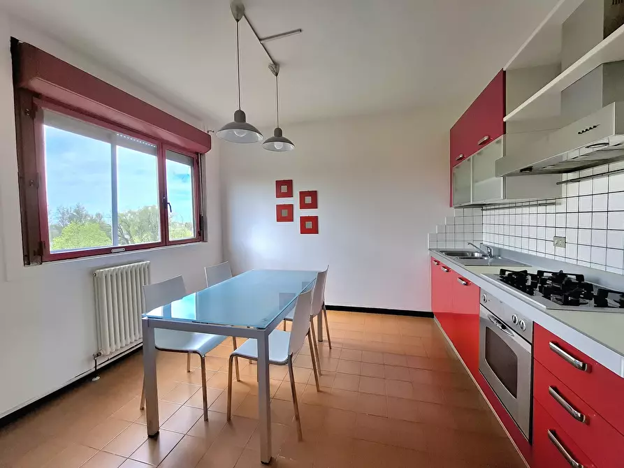 Immagine 10 di Trilocale in vendita  in Via della Costituzione 18A a Rovigo