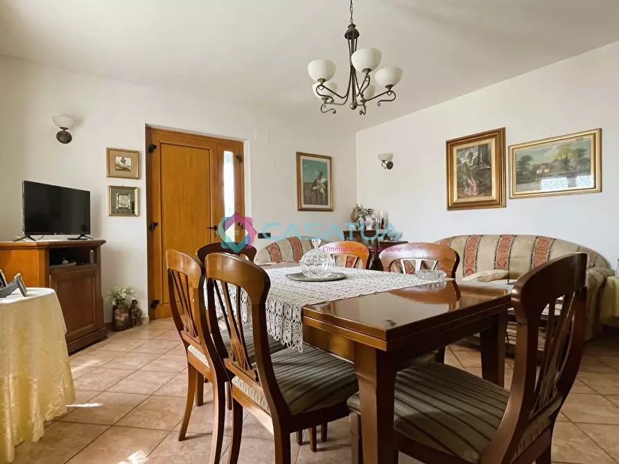 Immagine 10 di Villa in vendita  a Castellalto