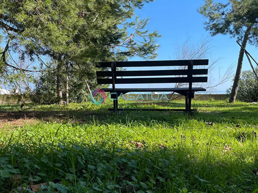 Immagine 35 di Trilocale in vendita  a Silvi