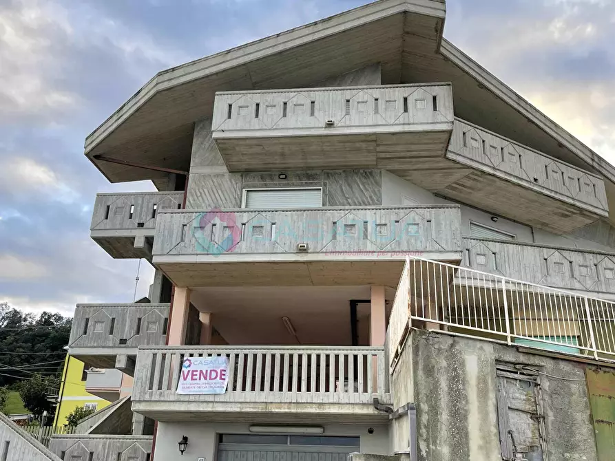 Immagine 3 di Porzione di casa in vendita  a Silvi