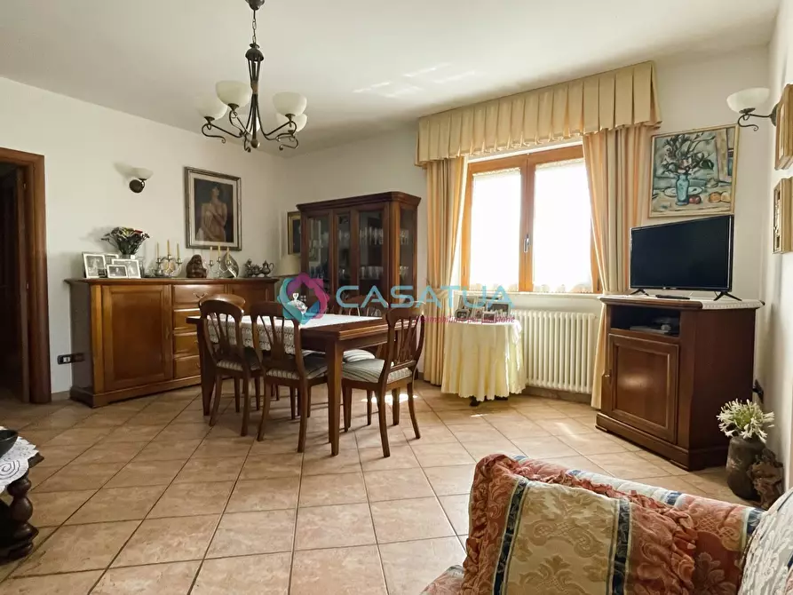 Immagine 12 di Villa in vendita  a Castellalto
