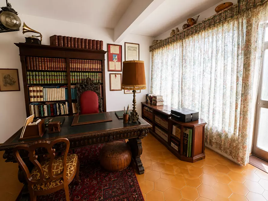 Immagine 47 di Villa in vendita  in Via Acquala 40 a Montignoso