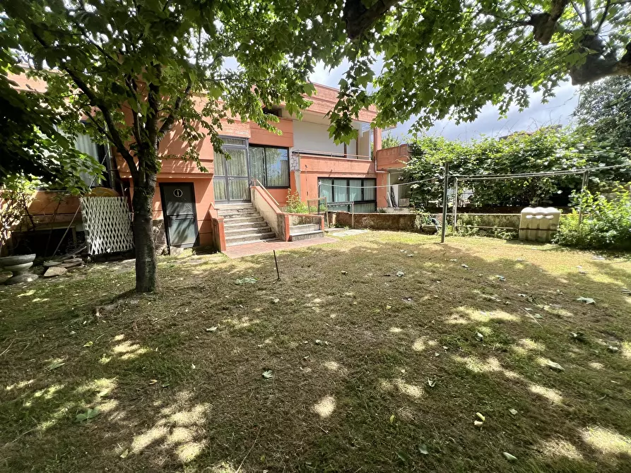 Immagine 22 di Villa in vendita  in Via Acquala 40 a Montignoso