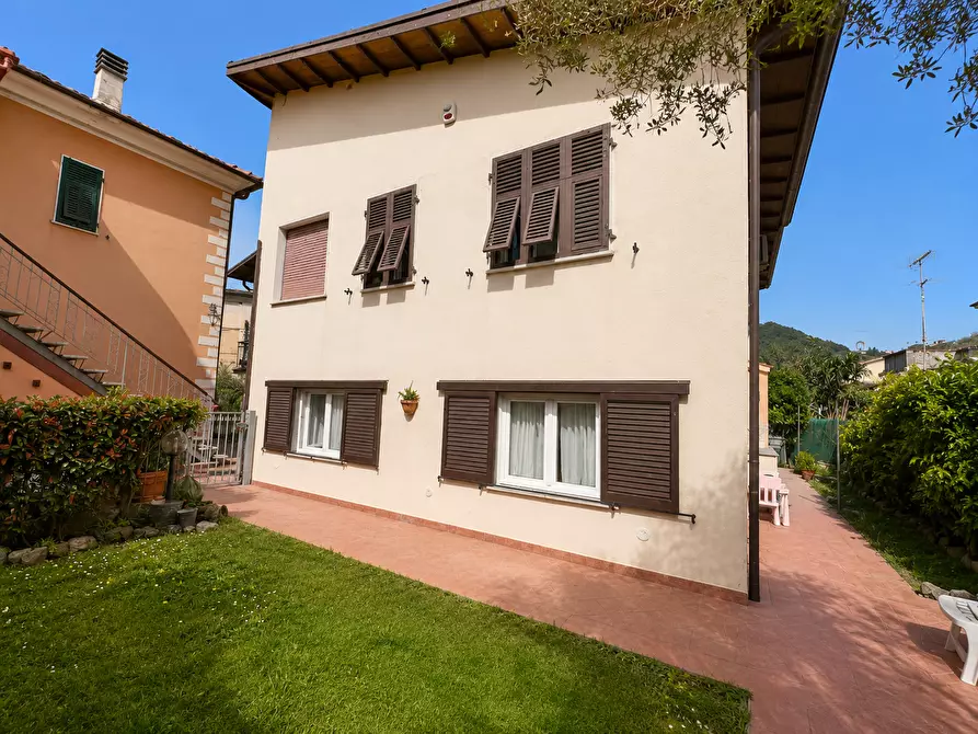 Immagine 1 di Casa bifamiliare in vendita  in Via Gaggiola 34B a Arcola