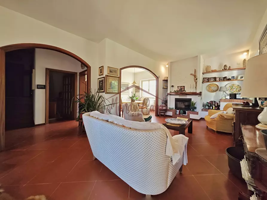 Immagine 25 di Villa in vendita  in Via Forano 9 a Ameglia