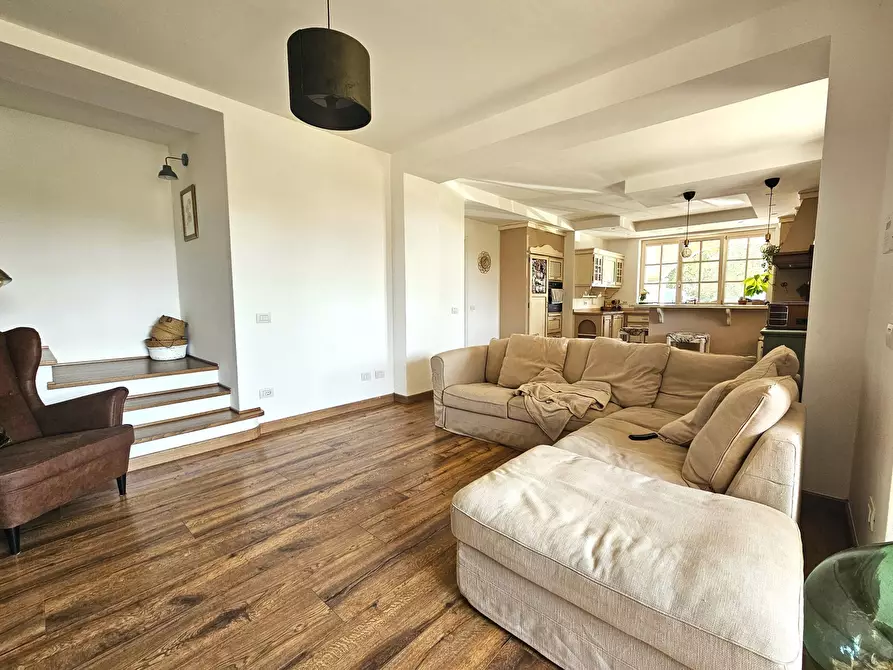 Immagine 15 di Villa in vendita  in Via Luparello 5 a Sarzana