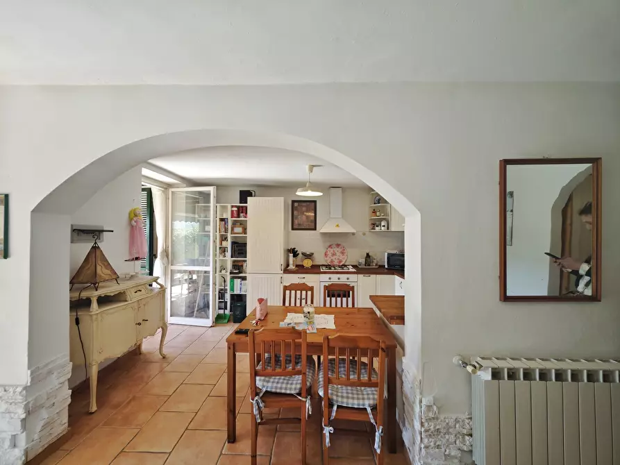 Immagine 9 di Porzione di casa in vendita  in Via Pretura 10 a Ameglia