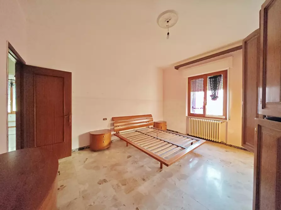 Immagine 47 di Porzione di casa in vendita  in SP23 683 a Castelnuovo Magra
