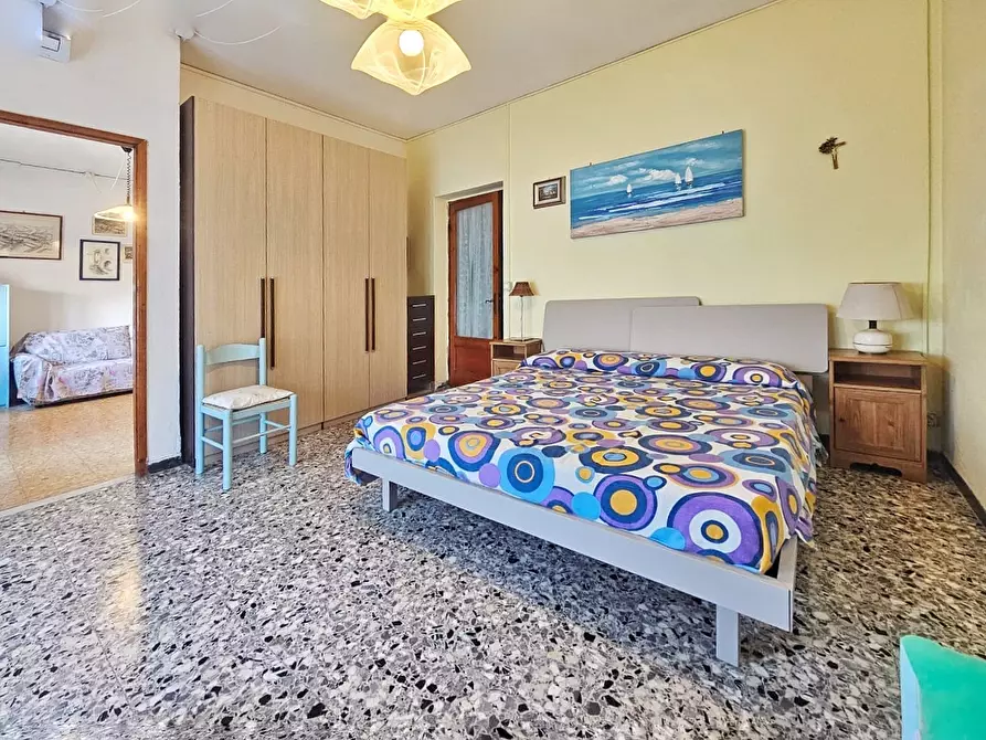 Immagine 13 di Bilocale in vendita  in Via P. Ratti 32 a Ameglia