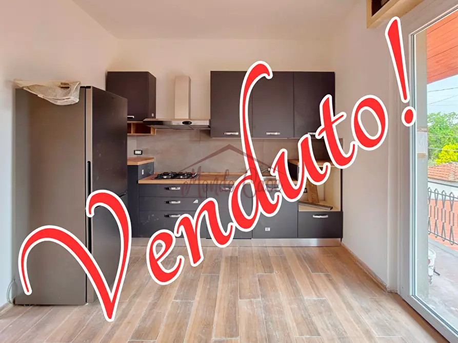 Immagine 1 di Porzione di casa in vendita  in Via Battifollo 53 a Sarzana