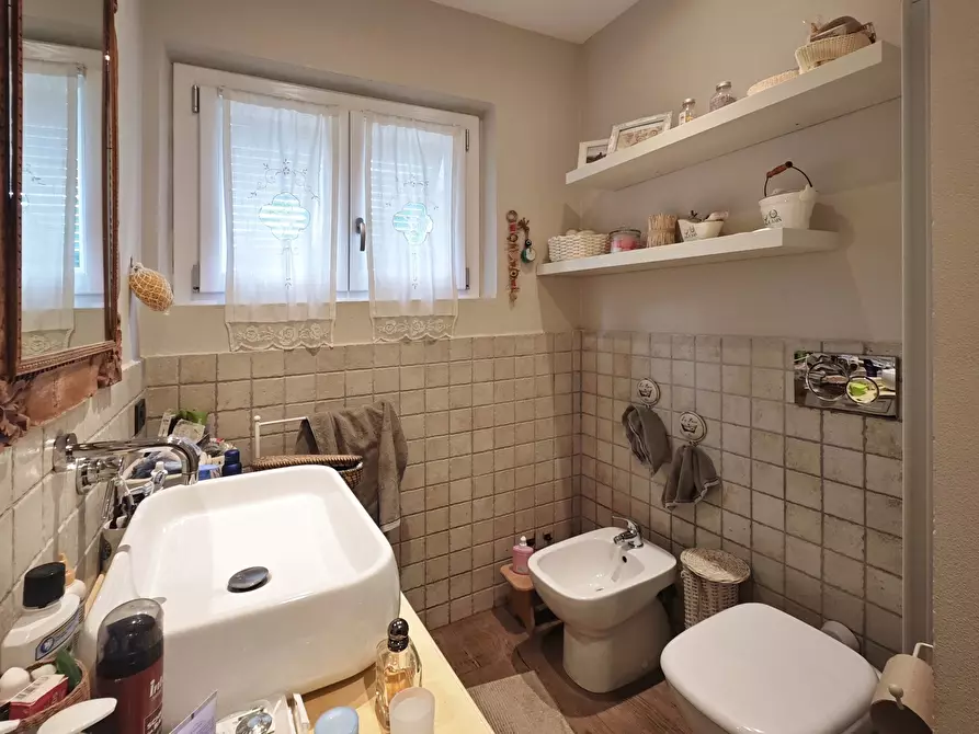 Immagine 33 di Porzione di casa in vendita  in Via Arena 15 a Ameglia