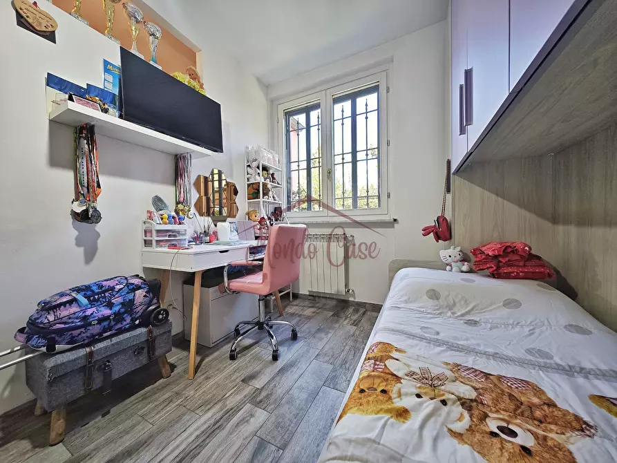 Immagine 44 di Pentalocale in vendita  in Via Socrate Benacci 29 a Sarzana