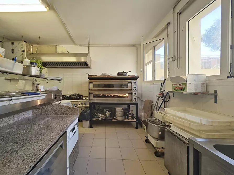 Immagine 69 di Locale commerciale in vendita  in Località Fiascherino 7 a Lerici
