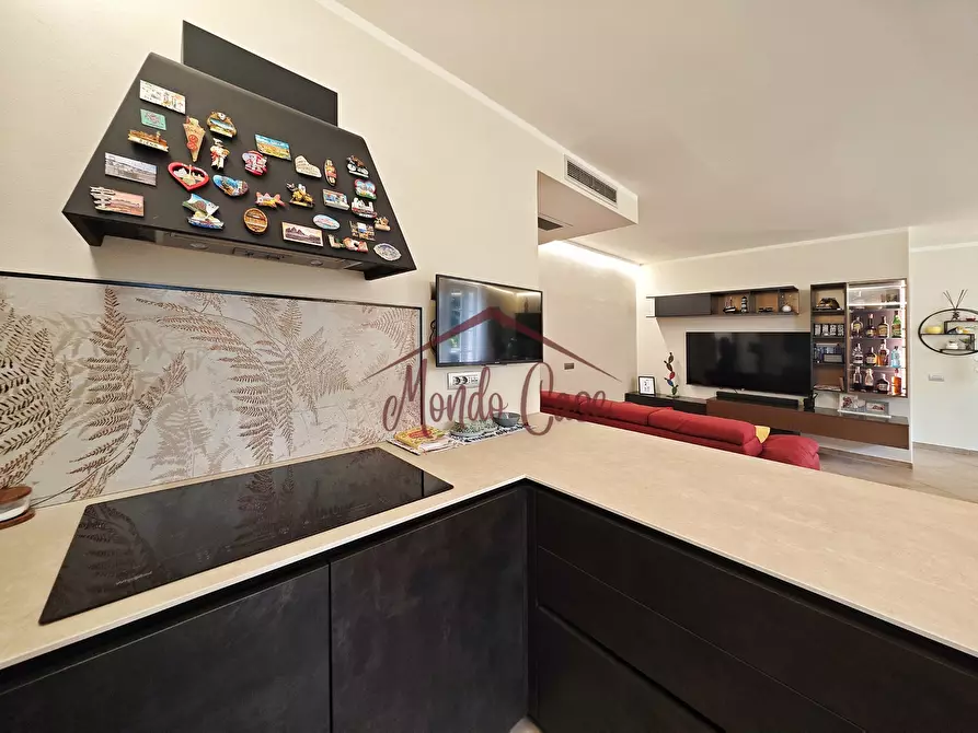 Immagine 24 di Attico in vendita  in Via Bertoloni 2 a Sarzana