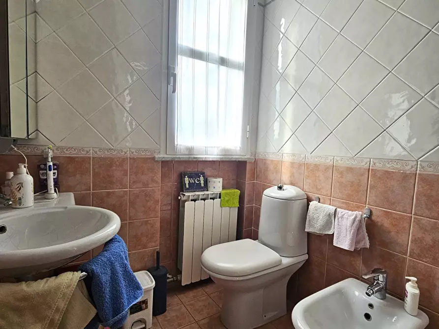 Immagine 19 di Quadrilocale in vendita  in Viale Malaspina 47 a Fosdinovo