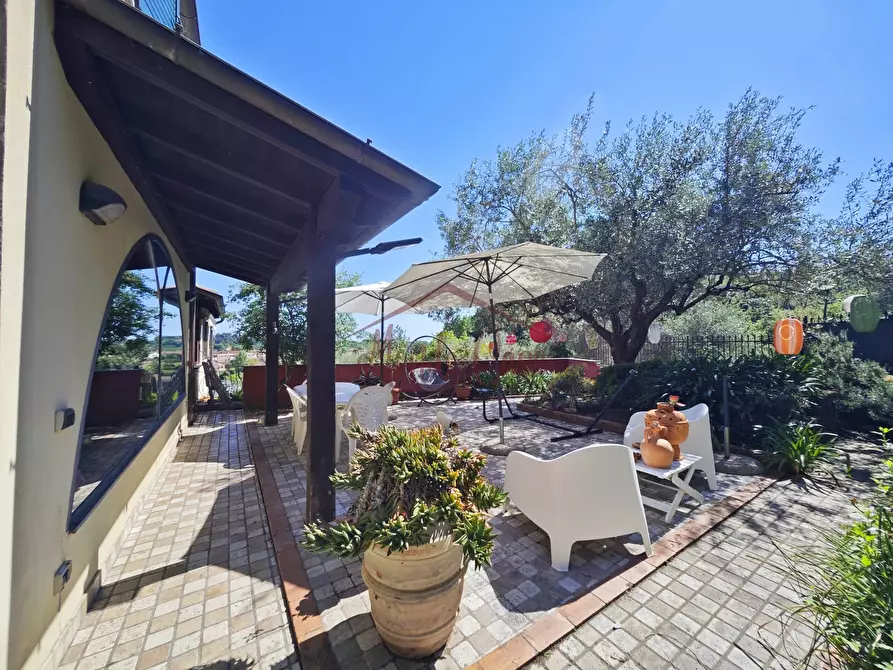 Immagine 2 di Villa in vendita  in Via Canalburo 66 A a Sarzana