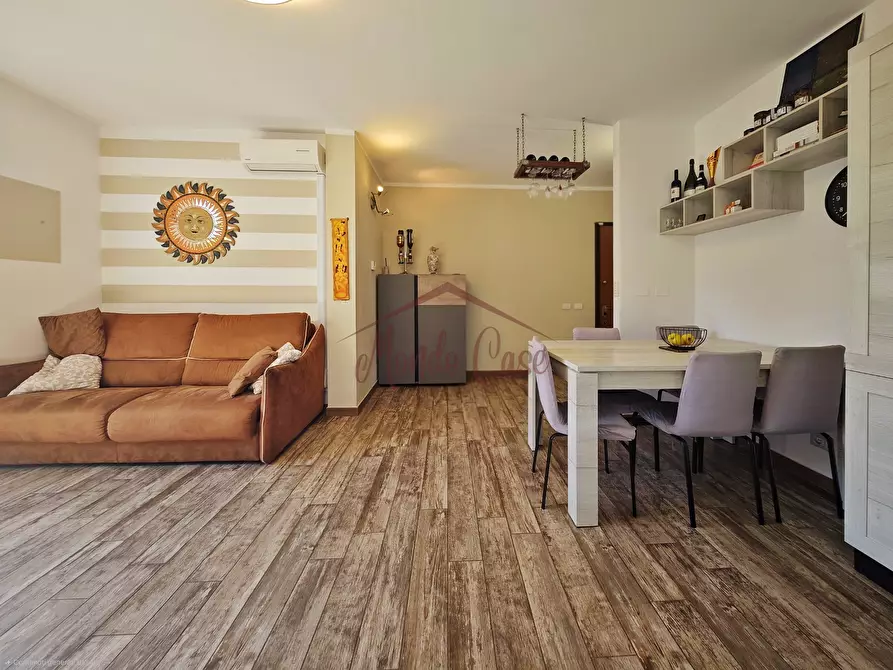 Immagine 2 di Pentalocale in vendita  in Via Socrate Benacci 29 a Sarzana