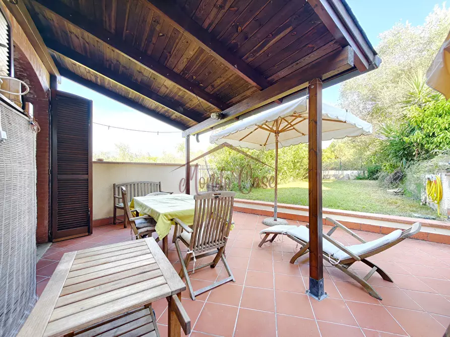 Immagine 7 di Porzione di casa in vendita  in Via Camisano a Ameglia