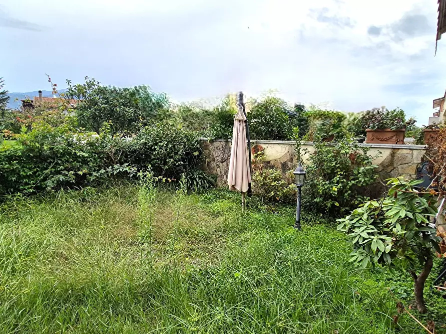 Immagine 12 di Villetta a schiera in vendita  in Via Madonnina 11 a Ortonovo