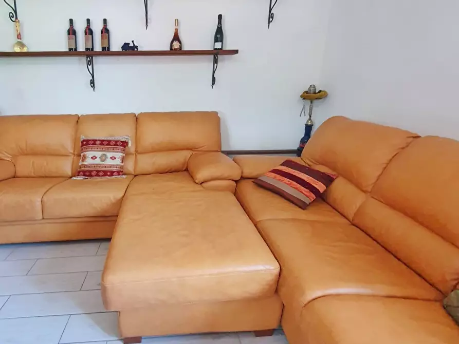 Immagine 7 di Porzione di casa in vendita  in Via Montecavallo a Sarzana