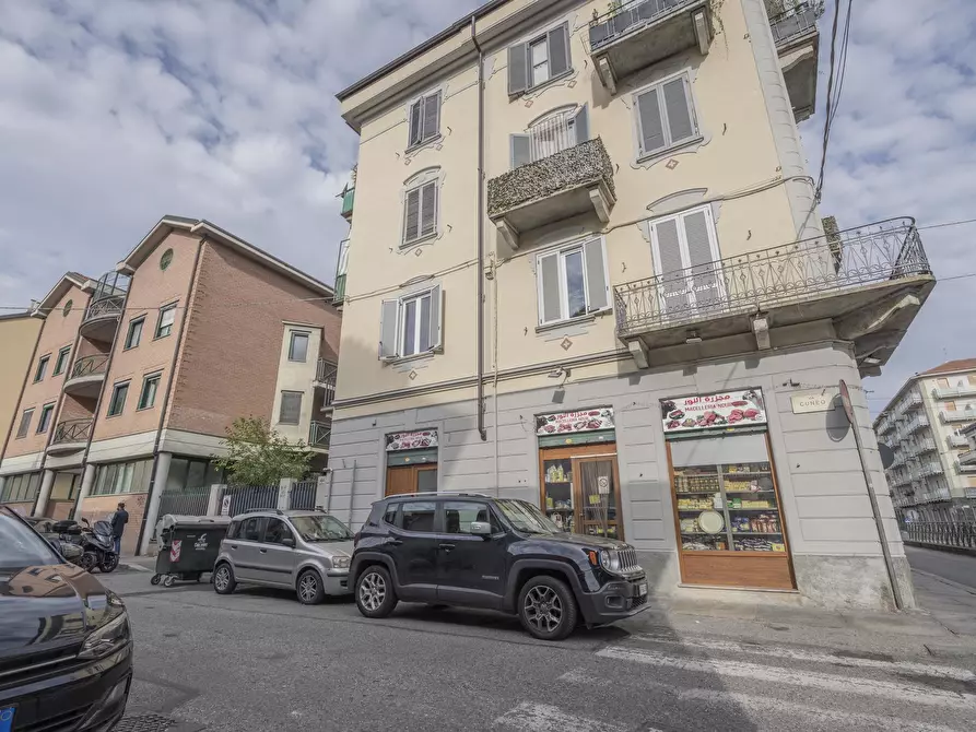 Immagine 1 di Loft/Open space in vendita  in via cuneo 44 a Torino