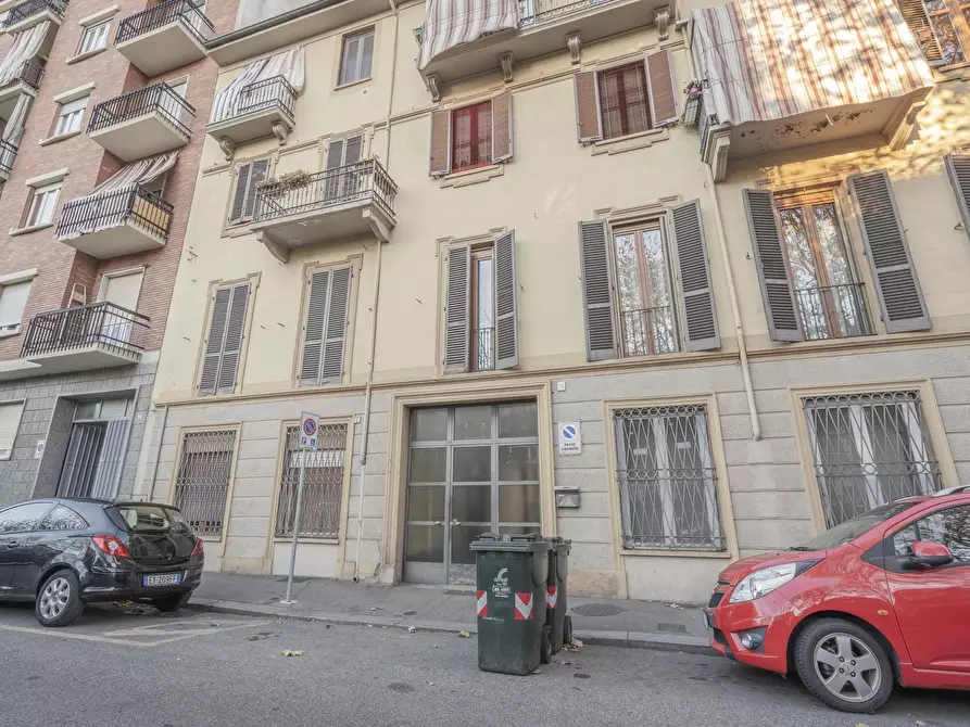 Immagine 1 di Bilocale in vendita  in Lungo Dora Napoli 58 a Torino