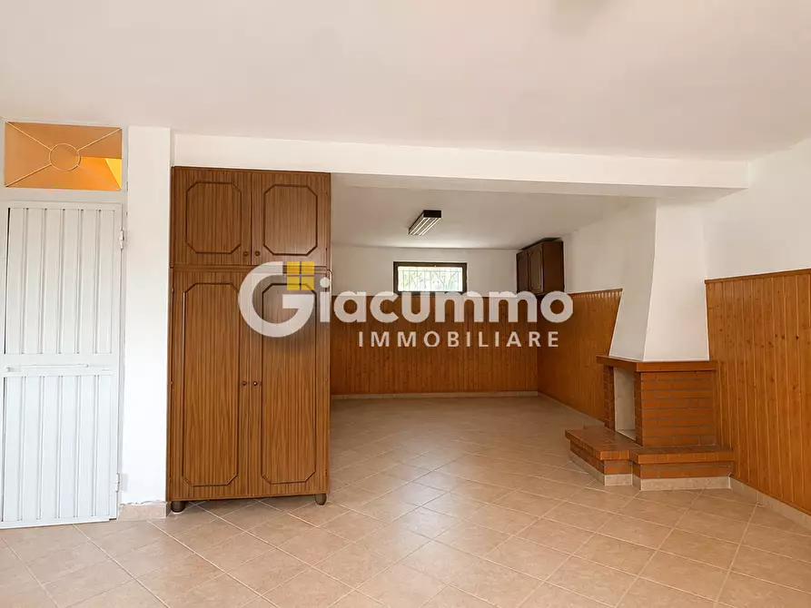 Immagine 31 di Villa in vendita  in CONTRADA MIRACOLO 60 a Avigliano