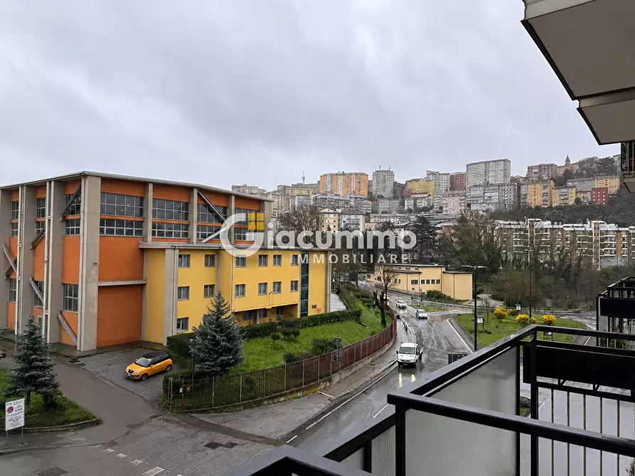 Immagine 4 di Quadrilocale in vendita  in Via Roma a Potenza