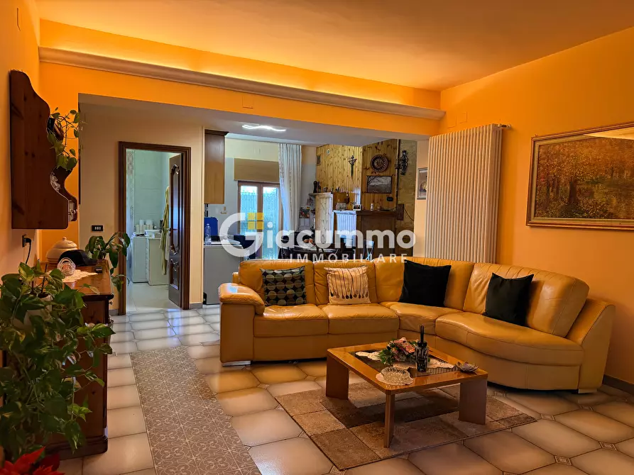 Immagine 6 di Casa bifamiliare in vendita  in Via Madrd a Potenza