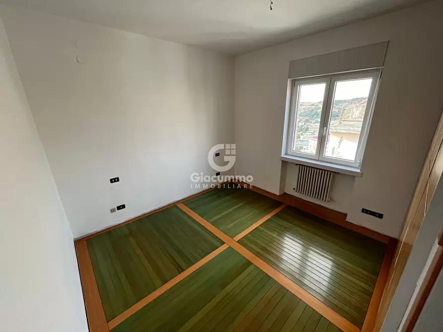 Immagine 11 di Quadrilocale in vendita  in Via Due Torri a Potenza