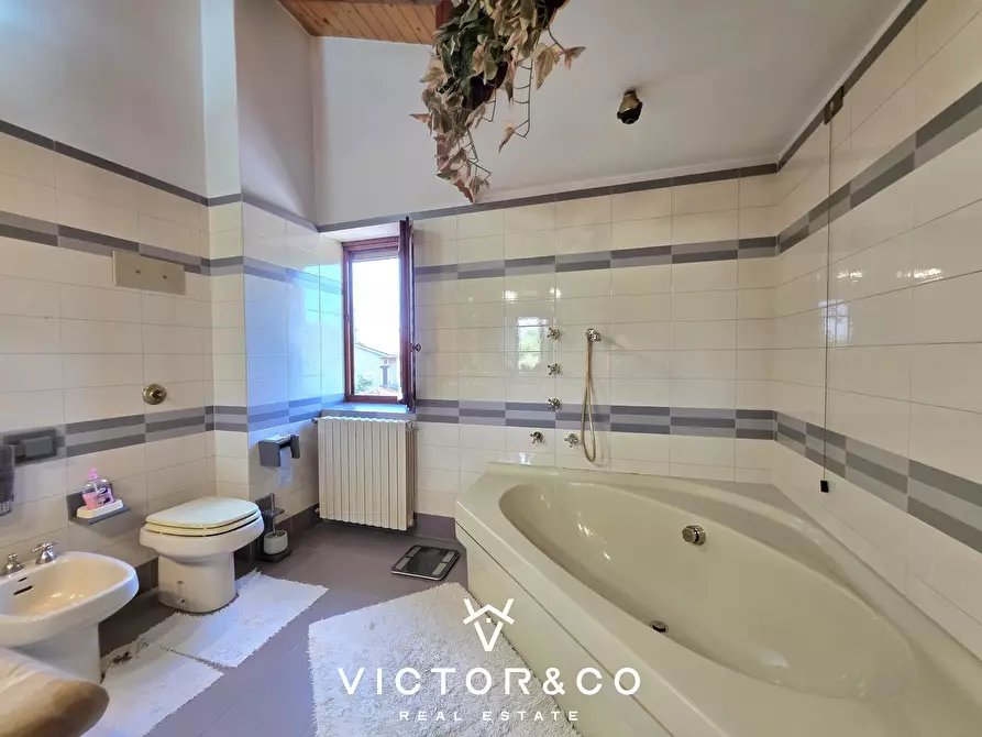 Immagine 46 di Casa bifamiliare in vendita  in Via Don Nazzaro Villa snc a Capriate San Gervasio