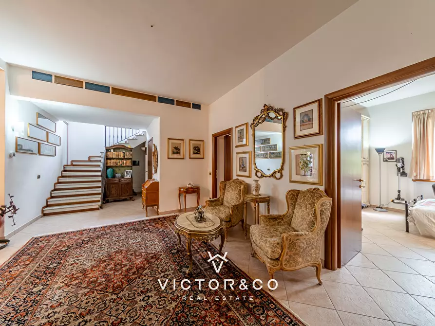 Immagine 8 di Villa in vendita  in Viale Parco Mazza sn a Oleggio