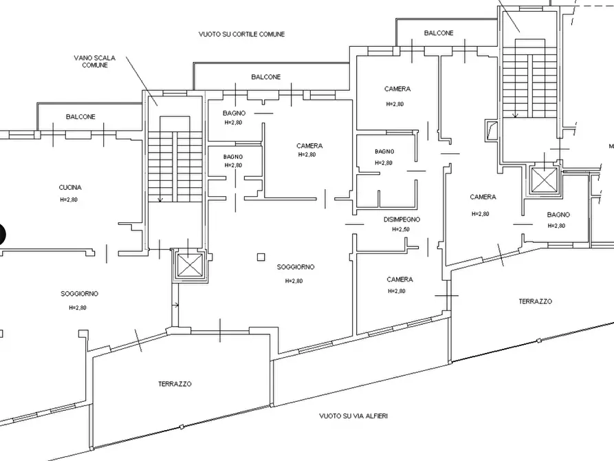 Immagine 45 di Attico in vendita  a Novara