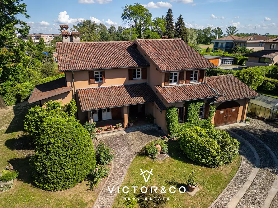 Immagine 1 di Villa in vendita  in Via Sciesa snc a Novara