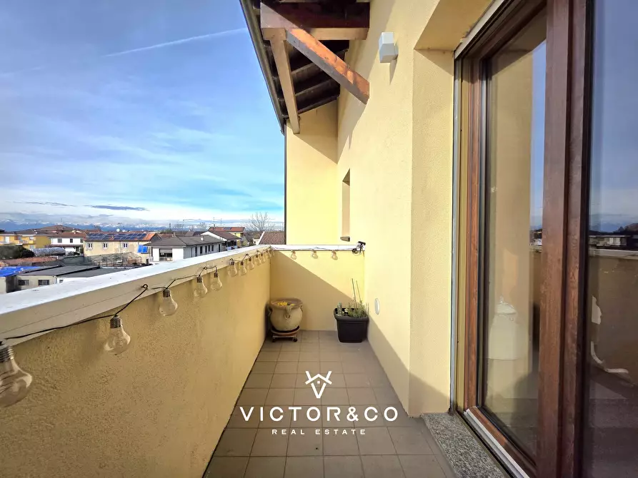 Immagine 24 di Attico in vendita  in Via Isabella Leonarda sn a Novara